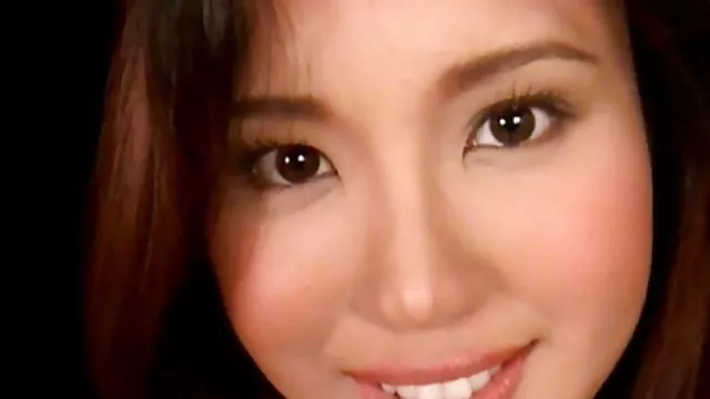 Porno kaydı Busty dolgun azgın hırsız hd sikişmeler tarafından dövülerek
