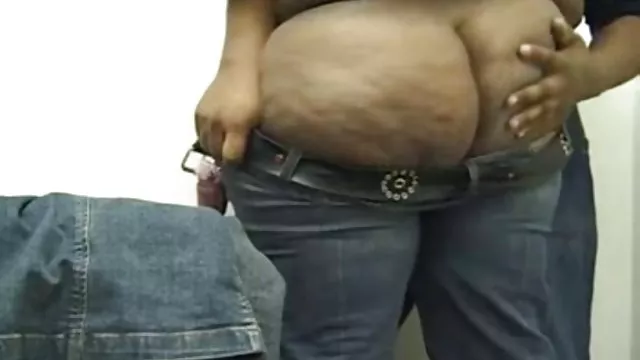 Yetişkin hiçbir kayıt - Uma Jolie bugün mobil yaşlı sex büyük bir horoz tarafından dövülerek
