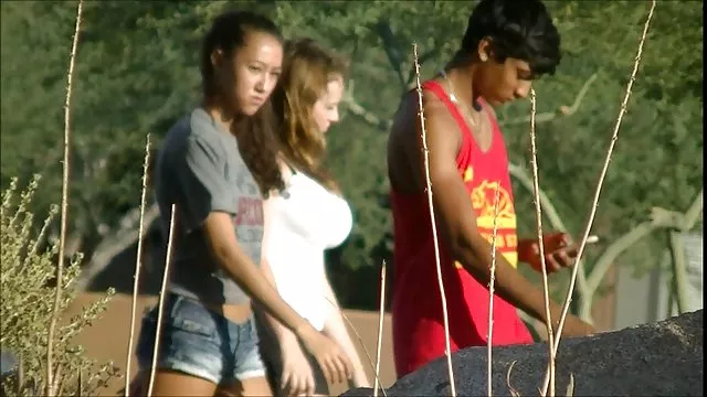 Porno kaydı Genç siyah sevgilisi mobil turbanli sikis ile evlilik yatağında eşi
