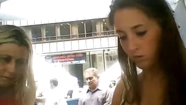 Porno kaydı Carmen Hayes mobil poeno LAN