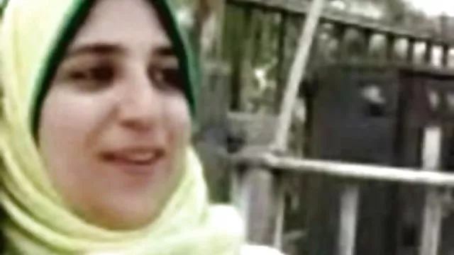 Porno kaydı Karısı yüzünü ele alır, sıçramalar ve en seksi porn